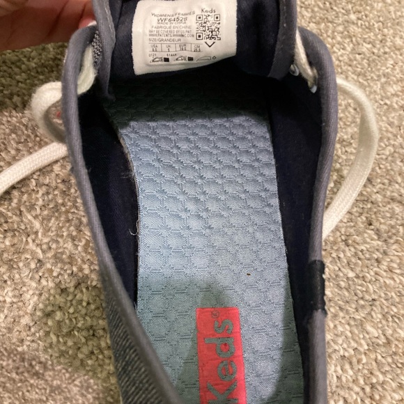Like new Keds. Chambray/denim color - Picture 2 of 4